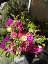 Load image into Gallery viewer, Jane Austen Rosé Bouquet