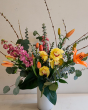 Load image into Gallery viewer, GIF Signature Vase Arrangement