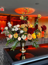 Load image into Gallery viewer, GIF Signature Vase Arrangement