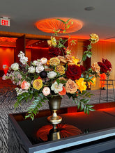Load image into Gallery viewer, GIF Signature Vase Arrangement