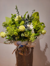 Load image into Gallery viewer, GIF Signature Bouquet