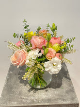 Load image into Gallery viewer, Low Vase Arrangement