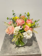 Load image into Gallery viewer, Low Vase Arrangement