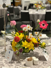 Load image into Gallery viewer, Grand Modern Ikabana Vase Arrangement