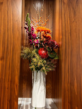 Load image into Gallery viewer, GIF Signature Vase Arrangement