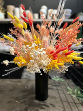Load image into Gallery viewer, Dried & Preserved Florals Vase Arrangements