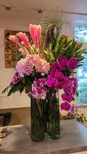 Load image into Gallery viewer, Luxe Charm Vase Arrangement