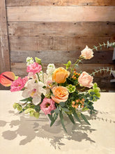 Load image into Gallery viewer, Low Vase Arrangement