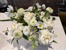 Load image into Gallery viewer, Classic White Vase Arrangment