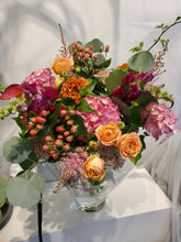 Load image into Gallery viewer, GIF Signature Bouquet