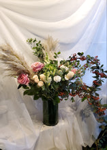 Load image into Gallery viewer, GIF Signature Vase Arrangement