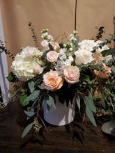 Load image into Gallery viewer, Low Vase Arrangement