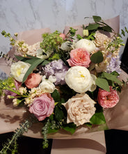 Load image into Gallery viewer, GIF Luxe Pastel Bouquet