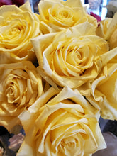 Load image into Gallery viewer, Roses (Non-Red)