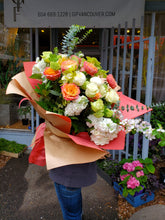 Load image into Gallery viewer, GIF Luxe Apricot Bouquet