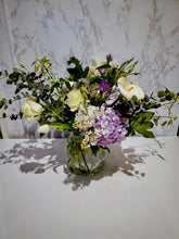 Load image into Gallery viewer, Low Vase Arrangement