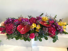 Load image into Gallery viewer, Holiday Celebration Centrepiece