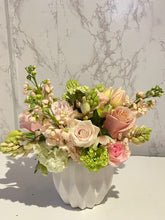 Load image into Gallery viewer, Low Vase Arrangement