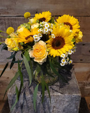 Load image into Gallery viewer, Table Centrepiece