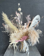 Load image into Gallery viewer, Dried & Preserved Florals Vase Arrangements