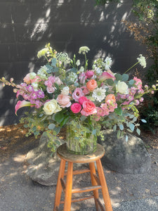GIF Signature Vase Arrangement