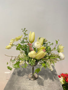 Modern Ikabana Vase Arrangement