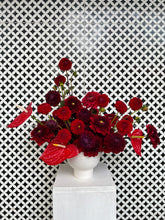 Load image into Gallery viewer, GIF Signature Vase Arrangement
