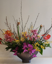 Load image into Gallery viewer, Luxe Charm Vase Arrangement
