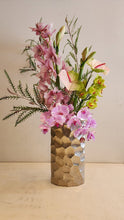 Load image into Gallery viewer, GIF Signature Vase Arrangement
