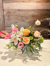 Load image into Gallery viewer, Low Vase Arrangement
