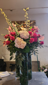 GIF Signature Vase Arrangement