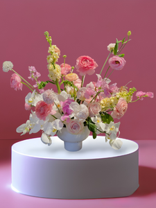 Grand Modern Ikabana Vase Arrangement