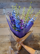 Load image into Gallery viewer, Seasonal Bouquet

