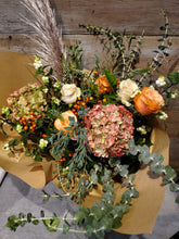Load image into Gallery viewer, Seasonal Bouquet
