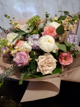Load image into Gallery viewer, Signature Pastel Bouquet
