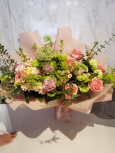 Load image into Gallery viewer, GIF Luxe Pink Bouquet

