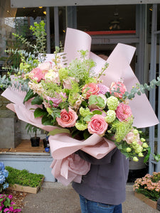 GIF Luxe Pink Bouquet