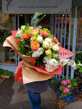 Load image into Gallery viewer, GIF Luxe Apricot Bouquet
