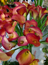 Load image into Gallery viewer, Fresh Cut Calla Lilies
