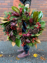 Load image into Gallery viewer, Sustainable Holiday Wreath
