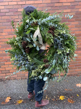 Load image into Gallery viewer, Sustainable Holiday Wreath
