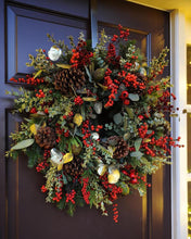 Load image into Gallery viewer, Sustainable Holiday Wreath
